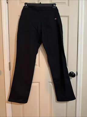 Dickies women’s black pants
